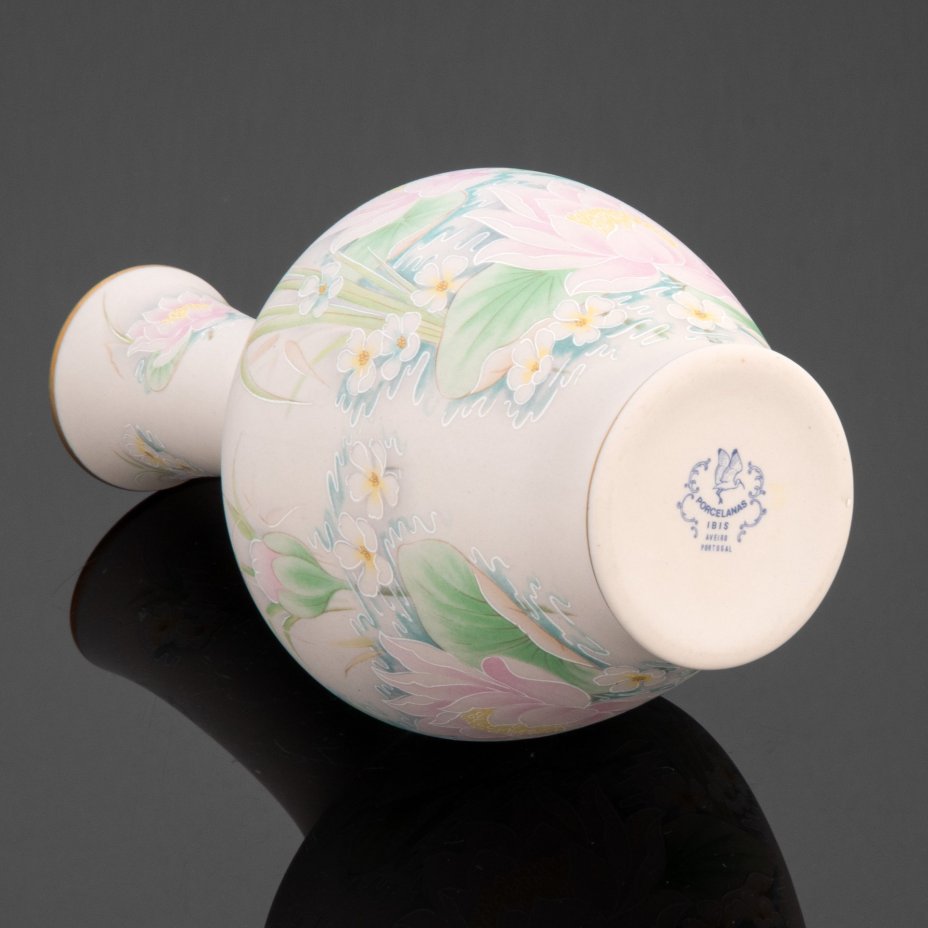 Ваза с изображением кувшинок, Porcelanas Ibis Aveiro Portugal