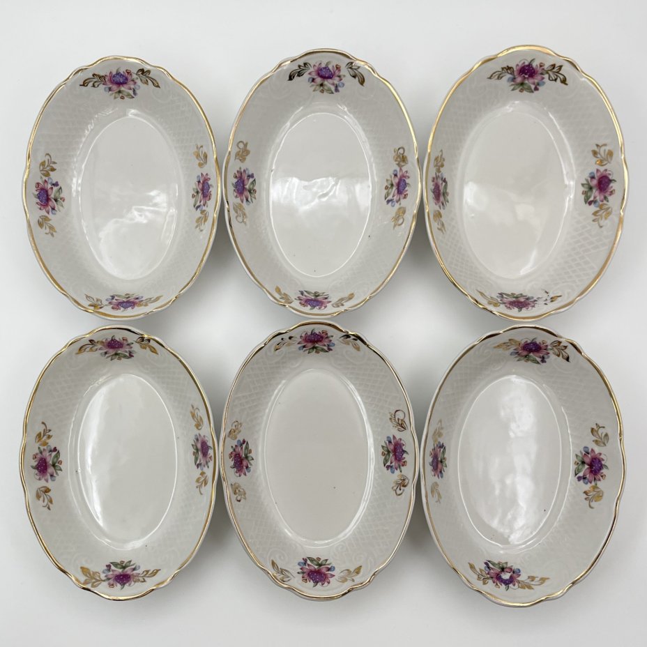 Набор из 6-ти салатников овальной формы  с цветочным декором, фарфор, деколь, золочение, Коростенский фарфоровый завод (КФЗ), СССР, 1960-1991 гг.