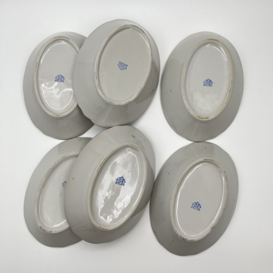 Набор из 6-ти салатников овальной формы  с цветочным декором, фарфор, деколь, золочение, Коростенский фарфоровый завод (КФЗ), СССР, 1960-1991 гг.