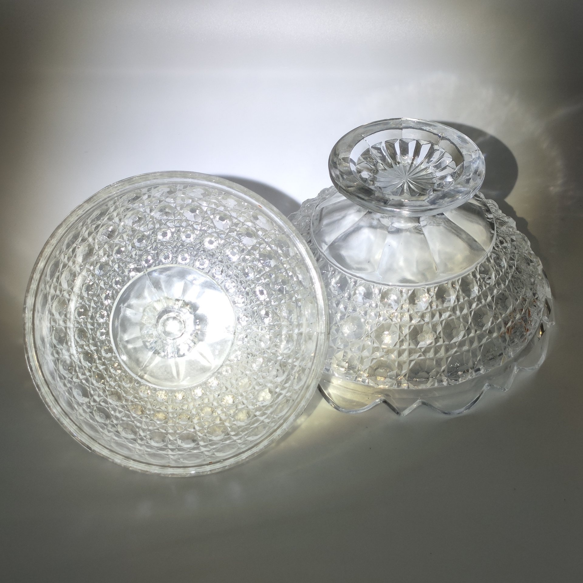 Конфетница "Шапка Мономаха", стекло, пресс, СССР, 1970-1990 гг.