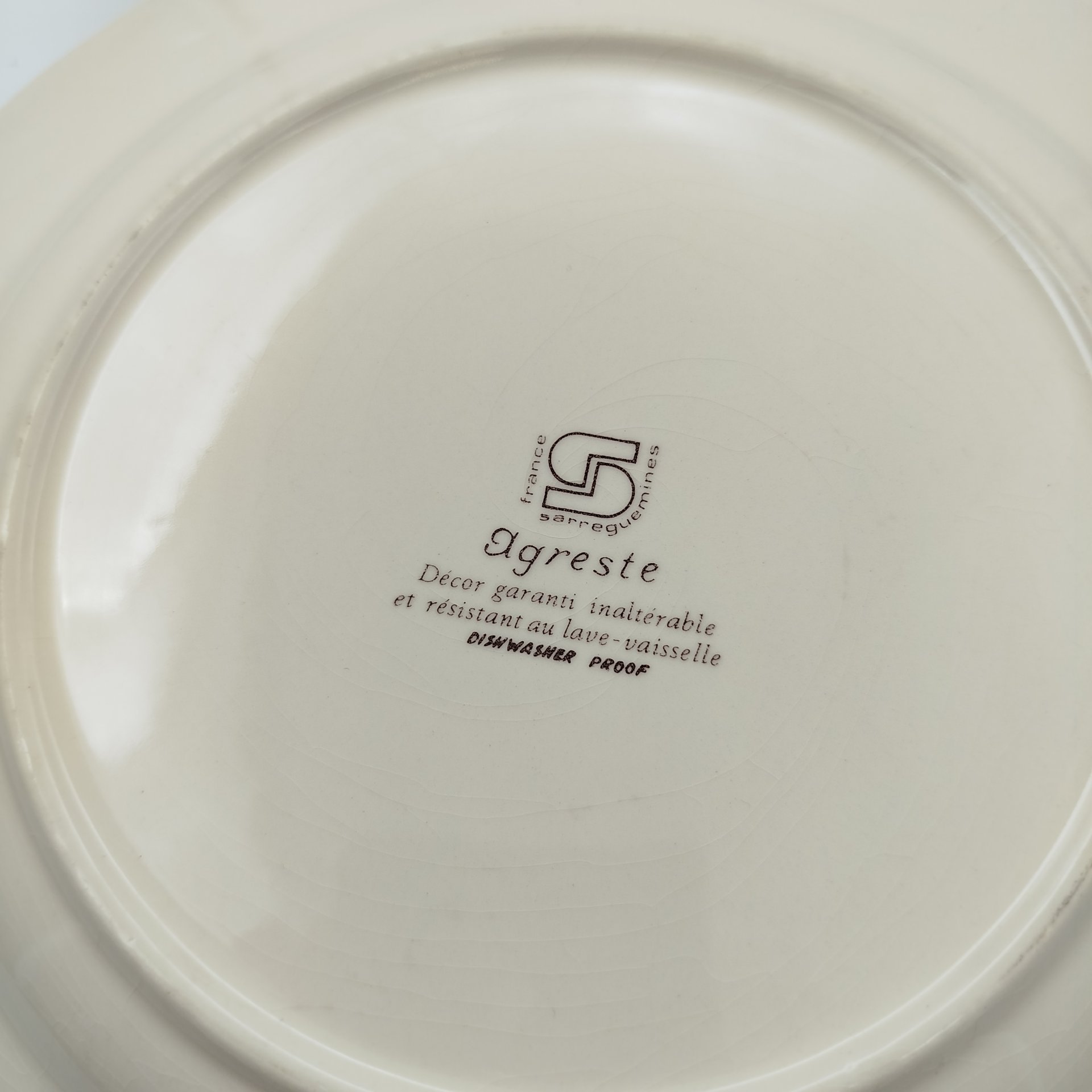 Набор из 4-х обеденных тарелок, украшенных цветочным декором, фаянс, деколь, Sarreguemines, Франция, 1980-2000 гг.