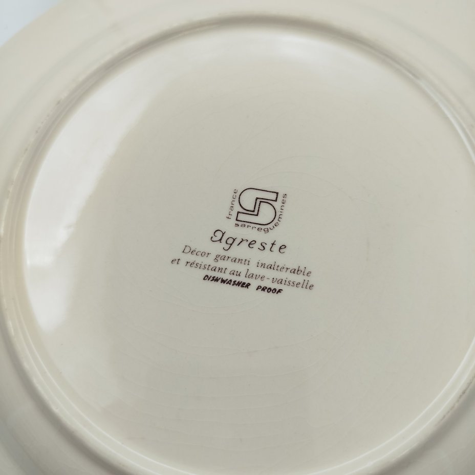 Набор из 4-х обеденных тарелок, украшенных цветочным декором, фаянс, деколь, Sarreguemines, Франция, 1980-2000 гг.