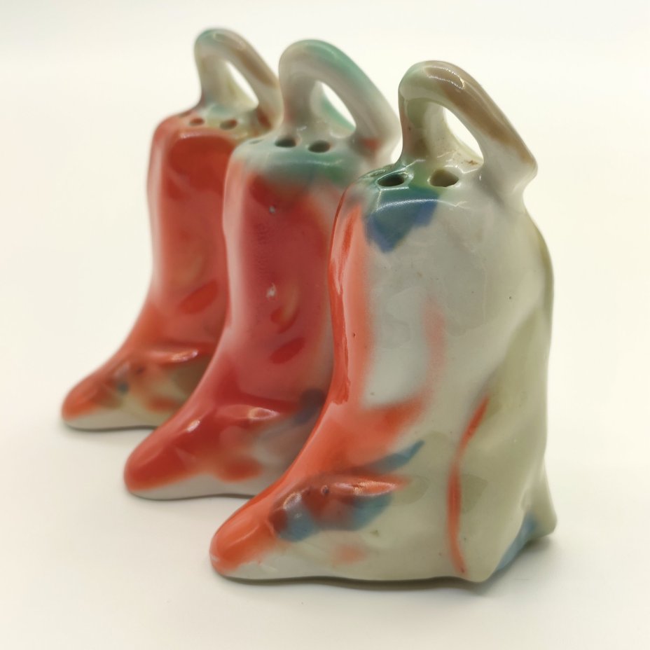 Набор из 3-х солонок "Перчик", фарфор, аэрография, Полонский завод художественной керамики (Полонное ЗХК), СССР, 1970-1990 гг.