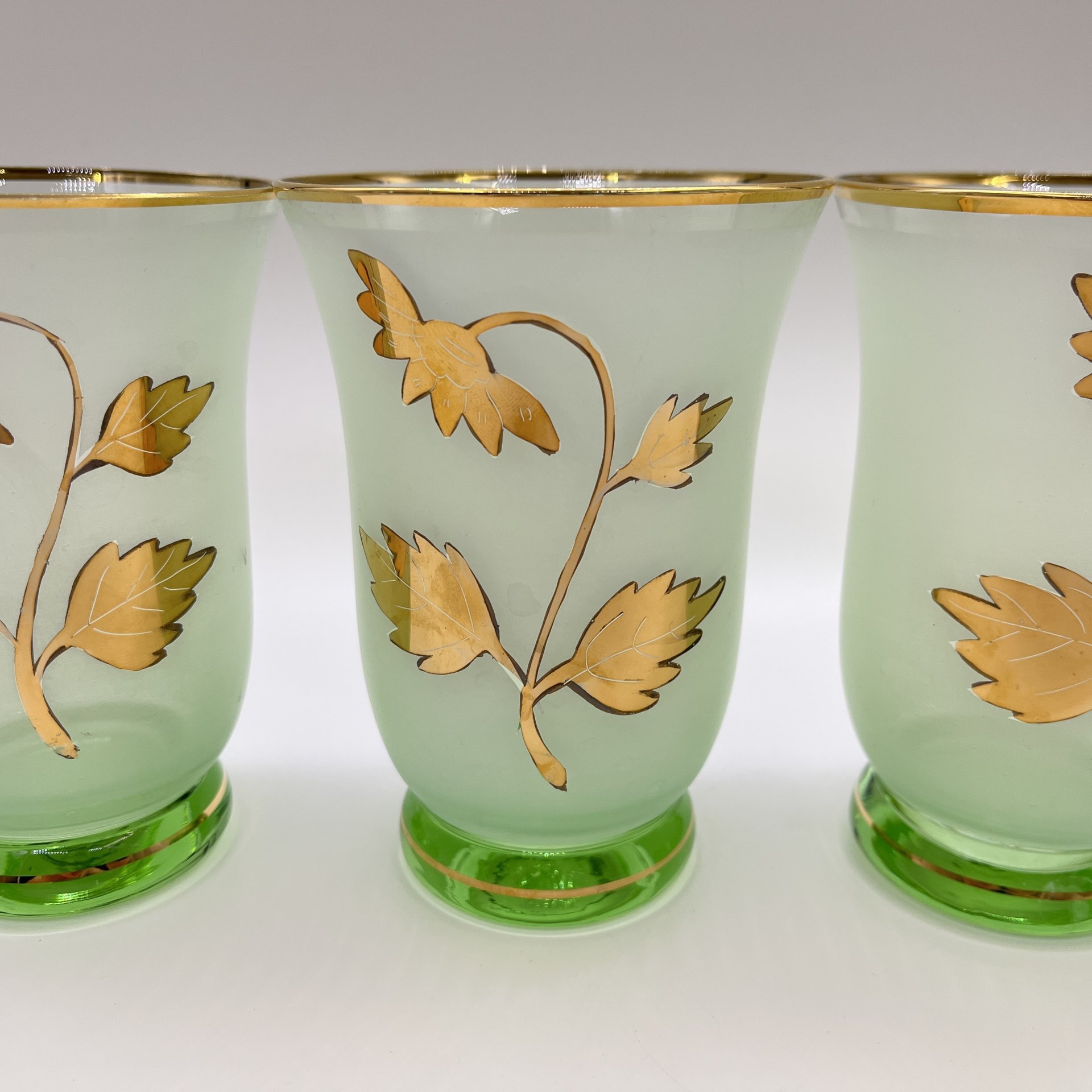 Набор стаканов с растительным декором на 4 персоны