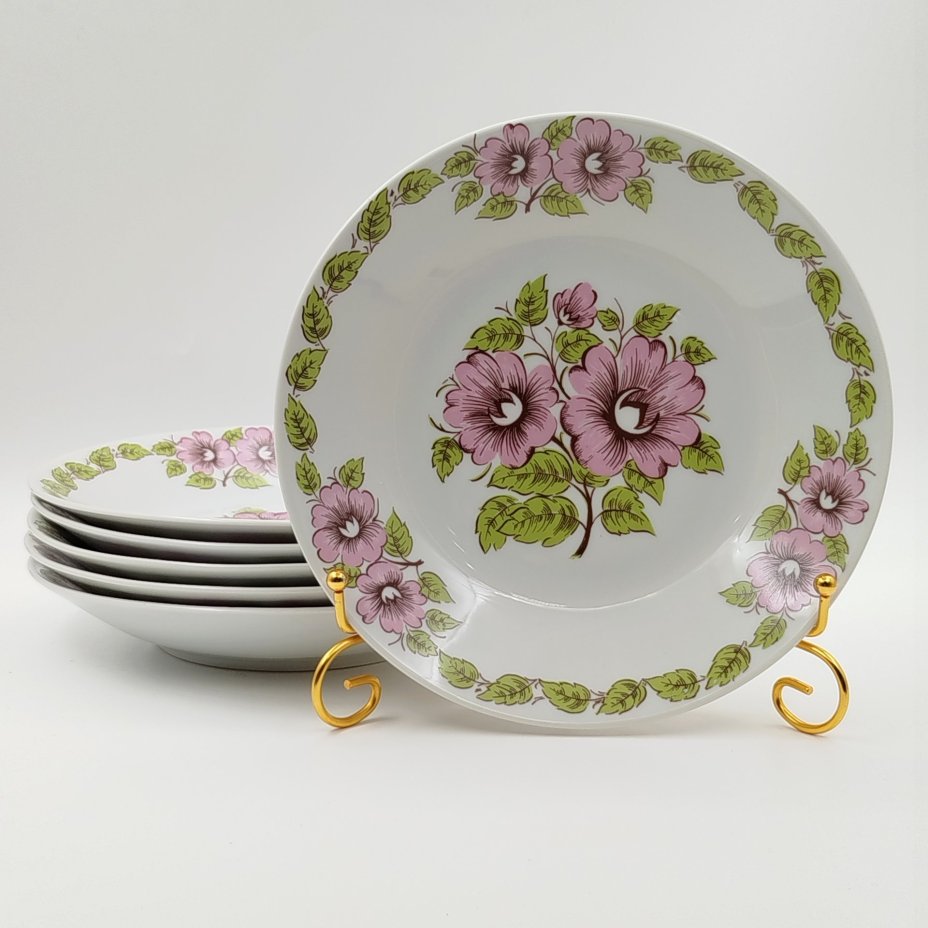 Набор из шести суповых тарелок с цветочным декором в розово-зеленой гамме, фарфор, печать, Epiag Royal Czechoslovakia, Чехословакия, 1970-1990 гг.