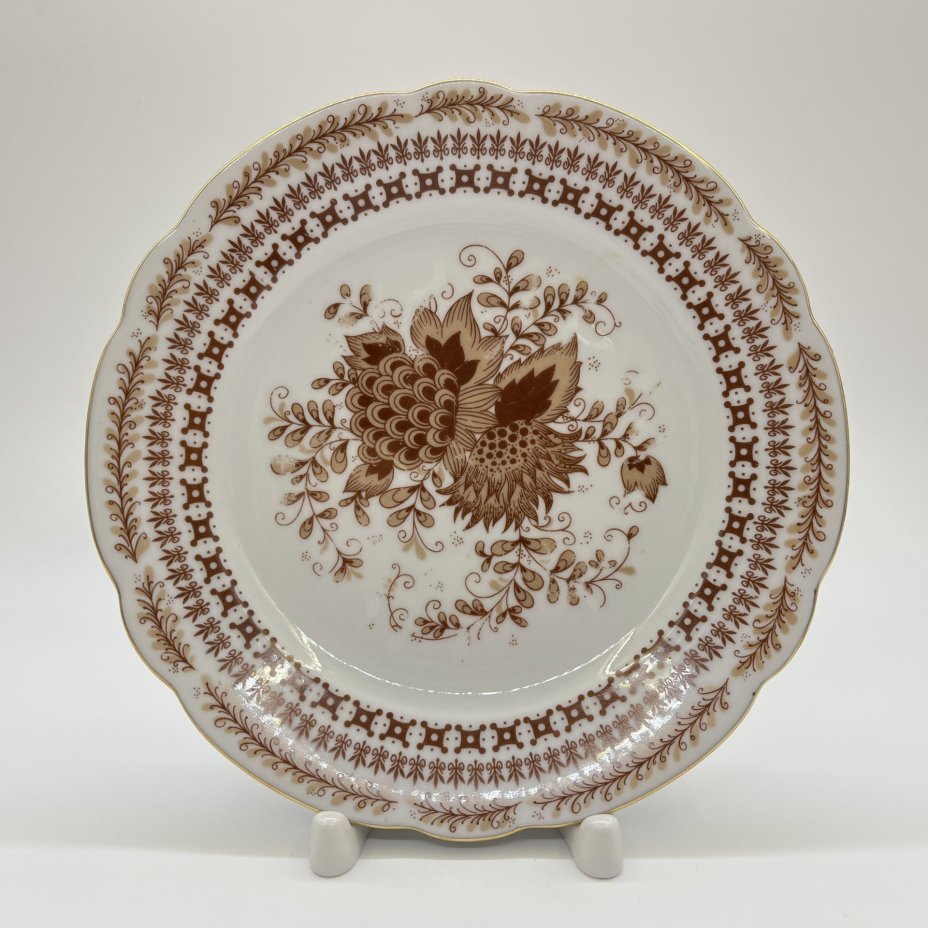 Чайное трио, украшенное флористическим декором, фарфор, деколь, золочение, Kahla, ГДР, 1968-1987 гг.