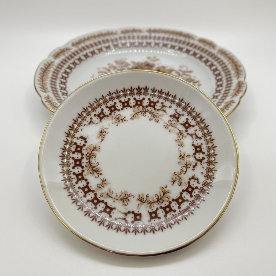 Чайное трио, украшенное флористическим декором, фарфор, деколь, золочение, Kahla, ГДР, 1968-1987 гг.