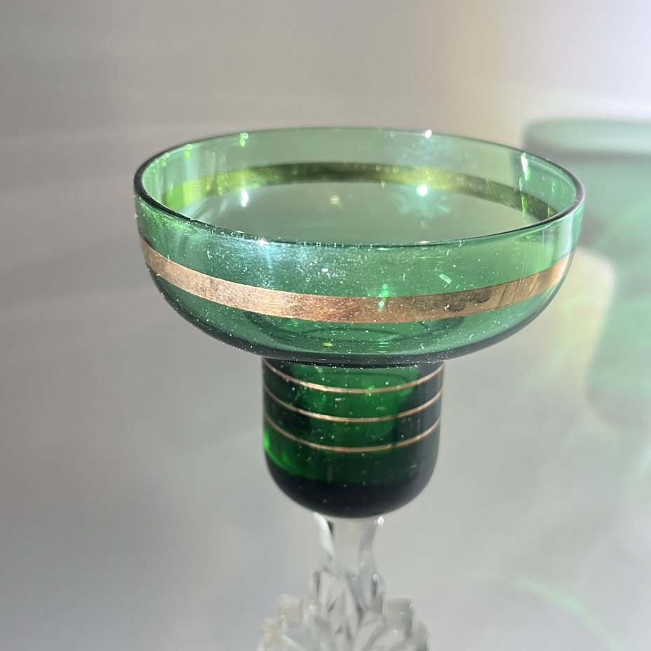 Подсвечник с рельефной звездой на ножке, цветное стекло, золочение, Гусевской хрустальный завод (Гусь-Хрустальный), СССР, 1970-1980 гг.