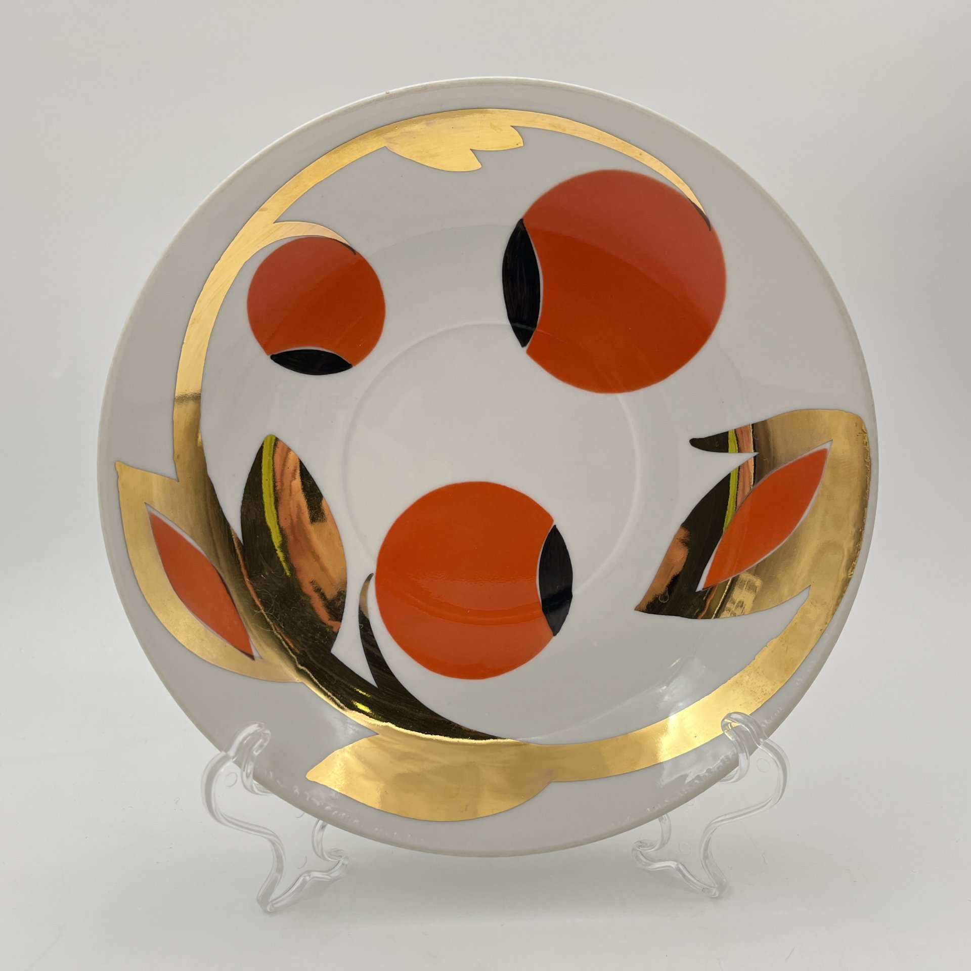 Чайная пара "Золотые яблоки" ("Райские яблоки"), автор росписи А. А. Чекулина, фарфор, крытье, золочение, Дмитровский фарфоровый завод (ДФЗ Вербилки), СССР, 1965-1991 гг.