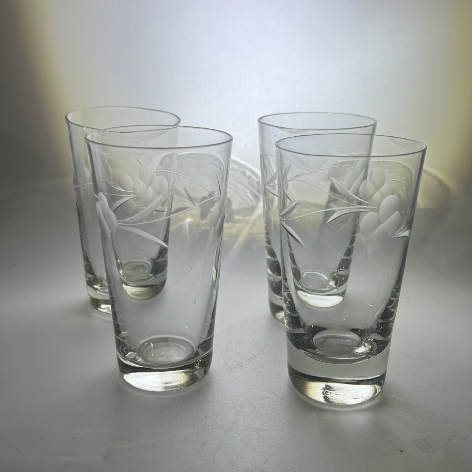 Набор из 4 стопок с резным растительным декором, стекло, алмазная грань, Россия, 1990-2010 гг.