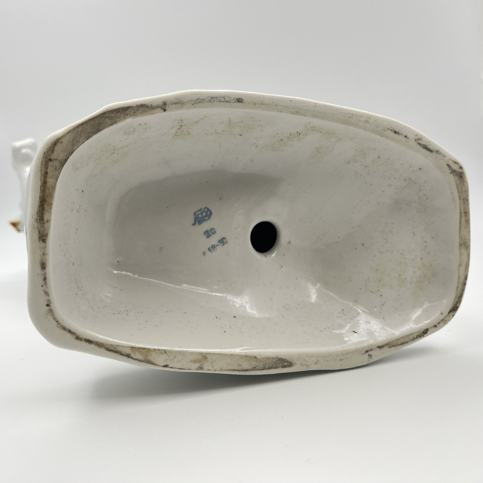 Статуэтка "Лось", скульптор Б.Я. Воробьёв (под реставрацию), фарфор, Ленинградский фарфоровый завод (ЛФЗ), СССР, 1960-1990 гг.