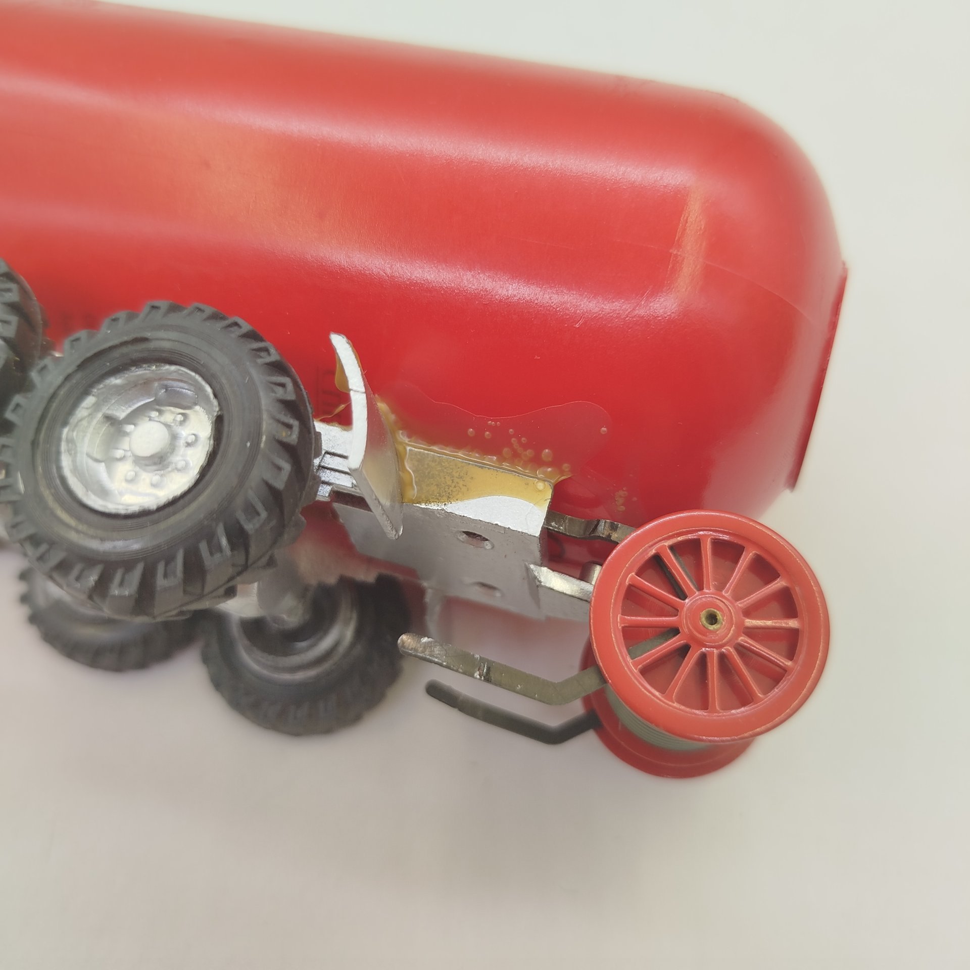 Модель автомобиля ЗИЛ, масштаб 1/43, пластик, металл, СССР, 1980-1990 гг.