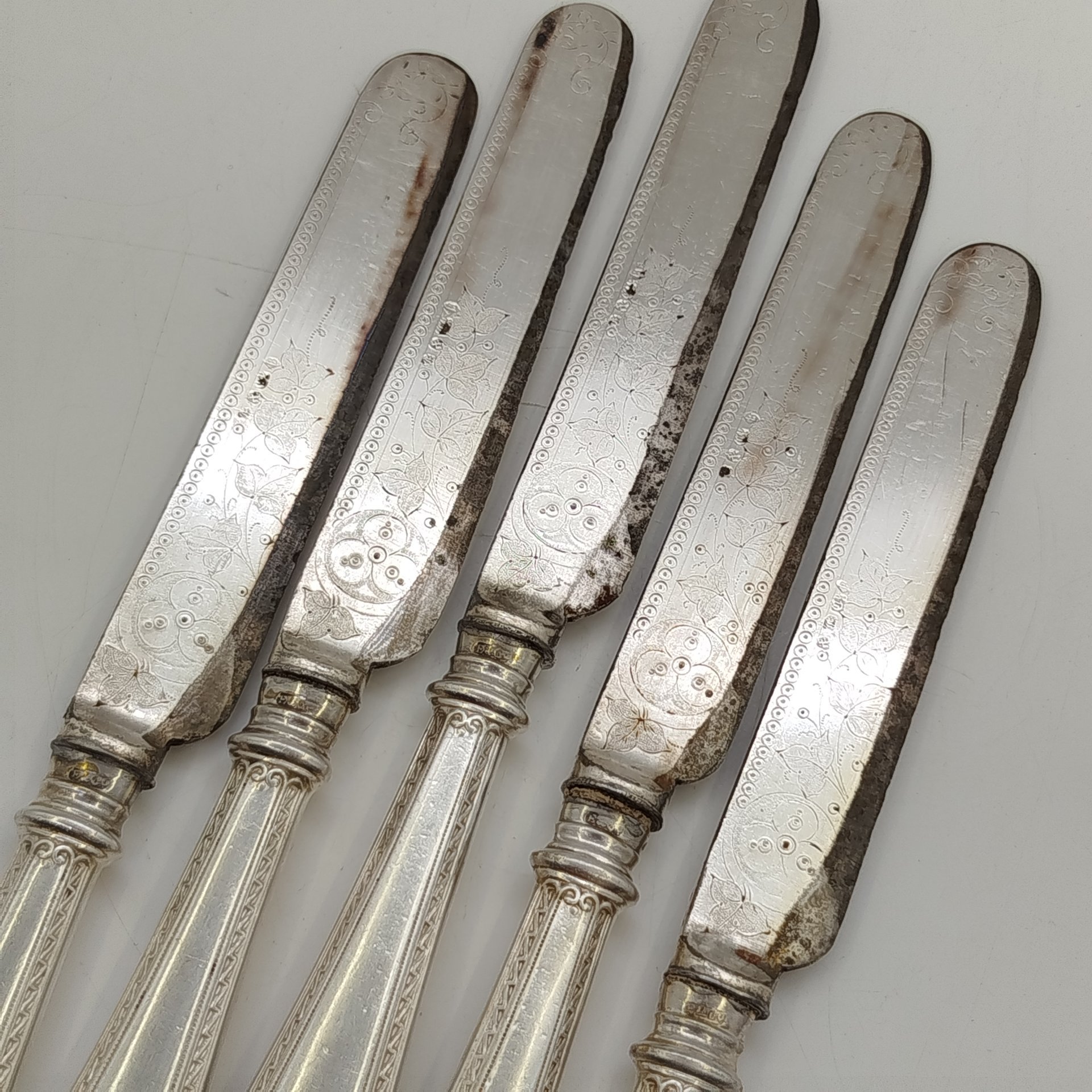 Набор ножей на 5 персон, с монограммой "Z" под графской короной, F. Disam Söhne