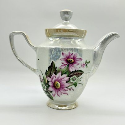 Большой чайник с цветочным декором, фарфор, деколь, люстр, СССР, 1980-1990 гг.