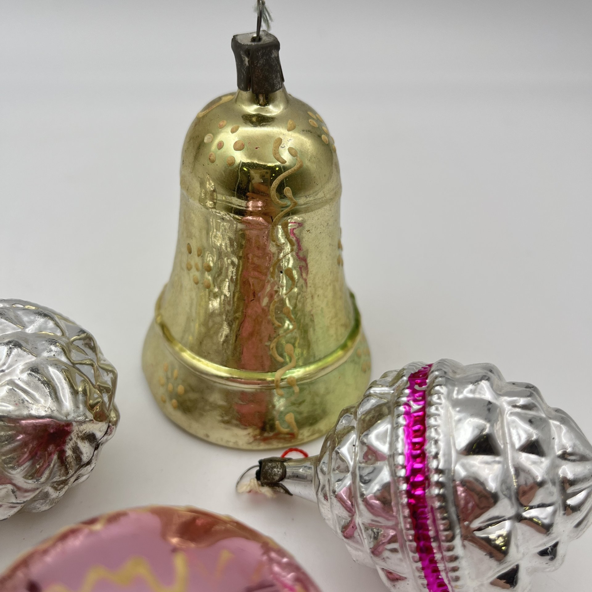 Набор игрушек разных форм, стекло, краска, металл, СССР, 1950-1980 гг.