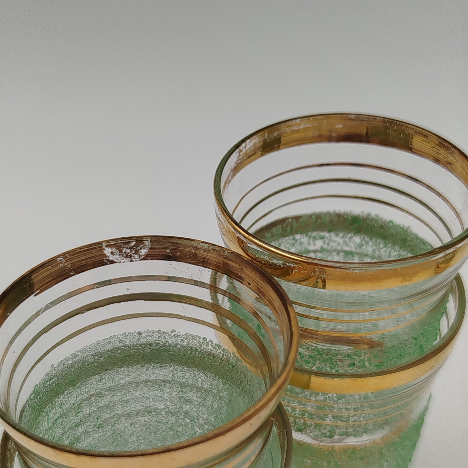 Набор из 6-ти стопок для крепких напитков, стекло, золочение, Завод «Красный Гигант», СССР, 1960-1980 гг.