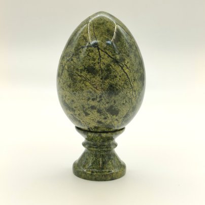 Яйцо пасхальное на подставке, змеевик, шлифовка