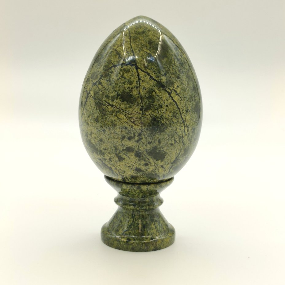 Яйцо пасхальное на подставке, змеевик, шлифовка