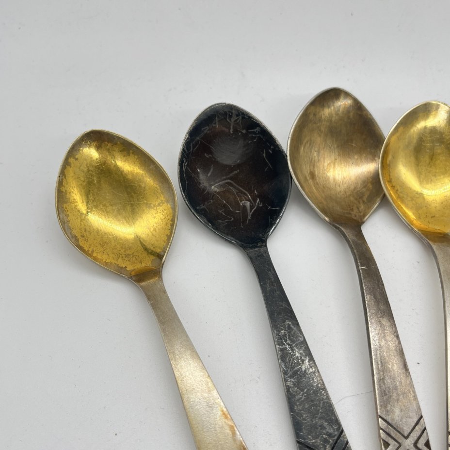 Набор из 5 чайных ложек с геометрическим декором на ручках, мельхиор (медь-никель), Таллинский ювелирный завод, СССР, 1969 г.
