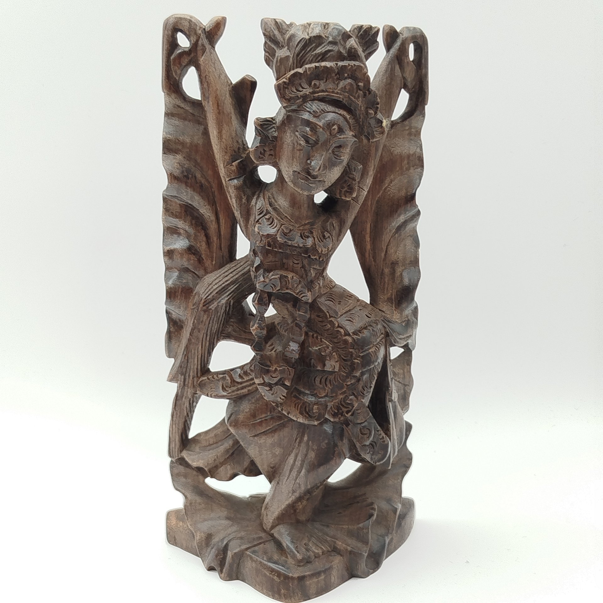 Статуэтка "Танцовщица" ("Апсара"), дерево, резьба, Азия, 2000-2010 гг.