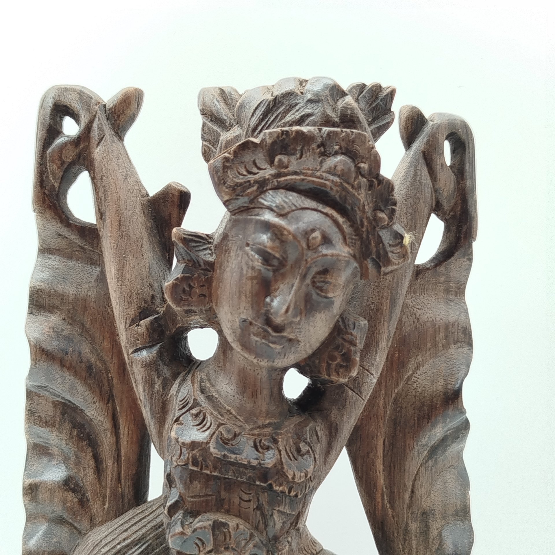 Статуэтка "Танцовщица" ("Апсара"), дерево, резьба, Азия, 2000-2010 гг.