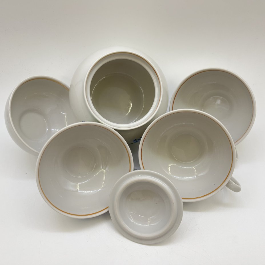 Набор чайный, состоящий из 4-х чашек и сахарницы (в подборе), фарфор, деколь, Дулевский фарфоровый завод (Дулёво), Россия, 2000 г.