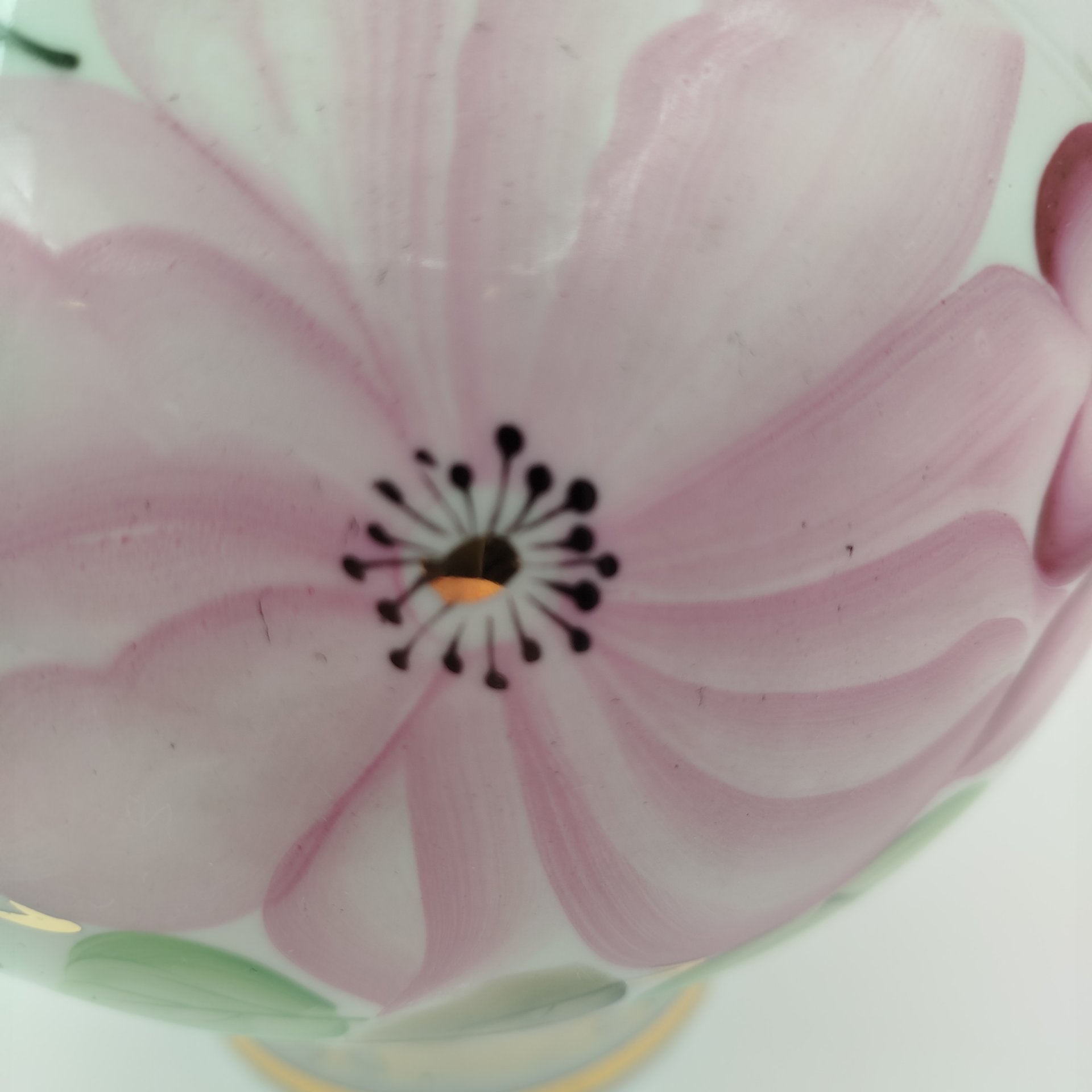 Чайник доливной, с изображением цветов, фарфор, роспись, золочение, Краснодарский фарфорово-фаянсовый завод «Чайка», СССР, 1960-1992 гг.