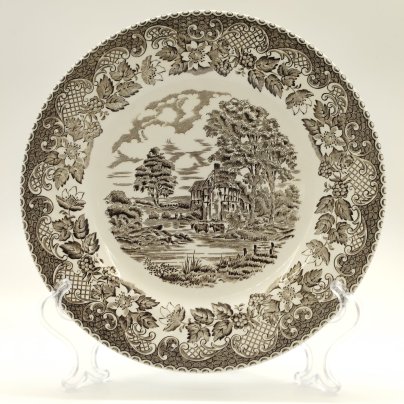 Тарелка обеденная с изображением сельского пейзажа, Barratts of Staffordshire, фаянс, деколь, Великобритания, 1970-1990 гг.