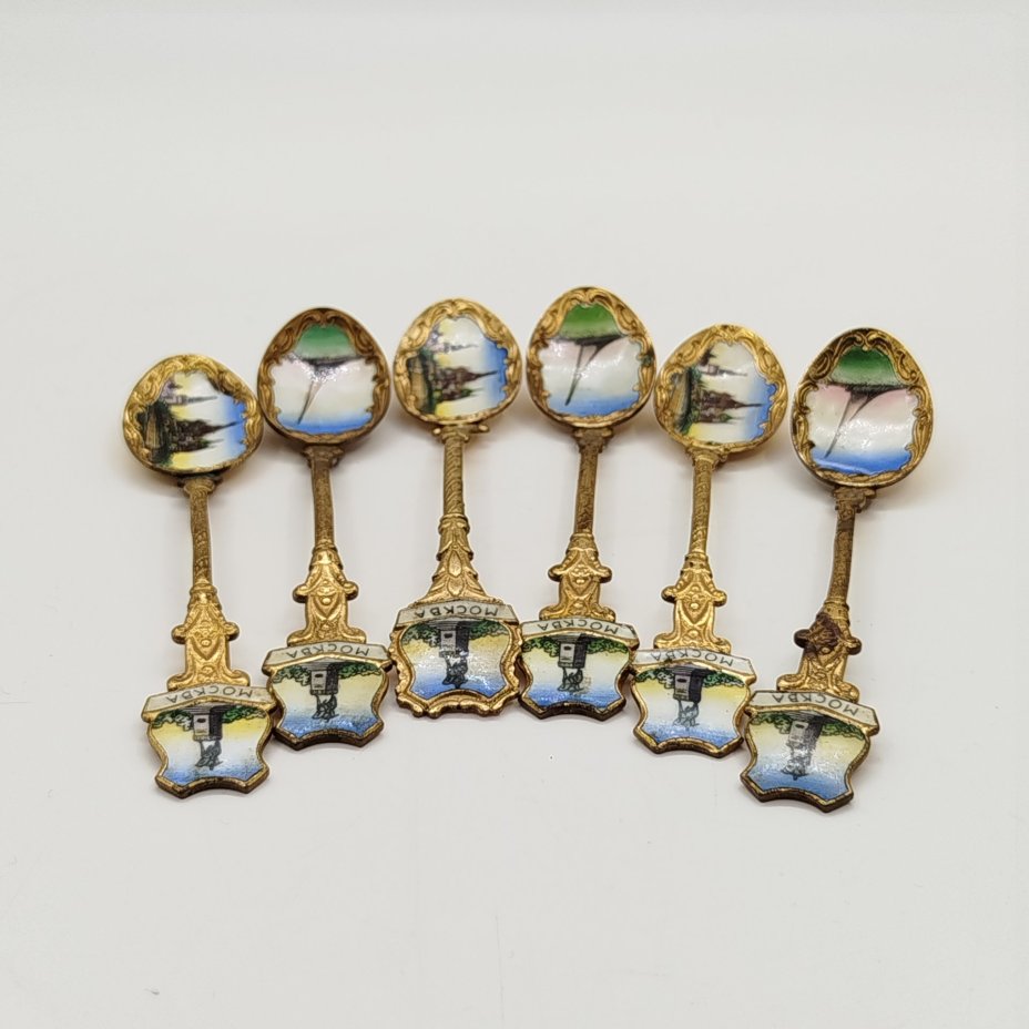 Набор сувенирных ложек "Москва" на 6 персон (в подборе)