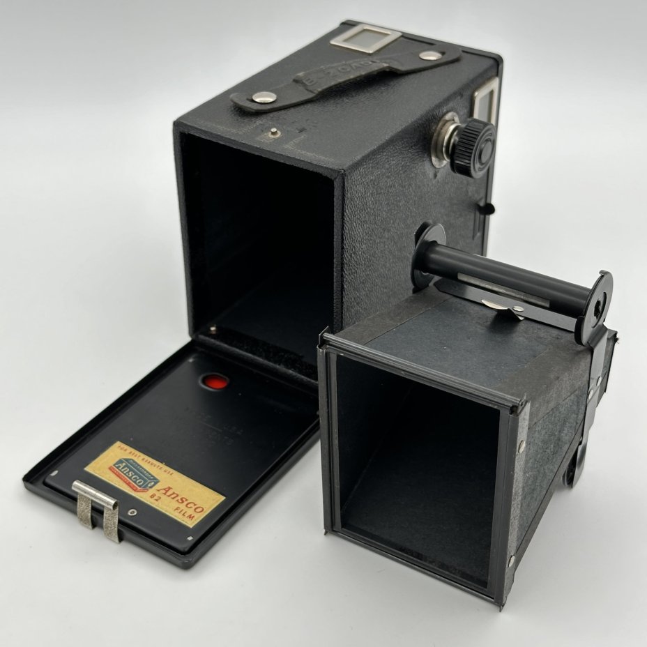 Фотоаппарат среднеформатный, плёночный "Ansco B-2 Cadet", в кофре, с инструкцией