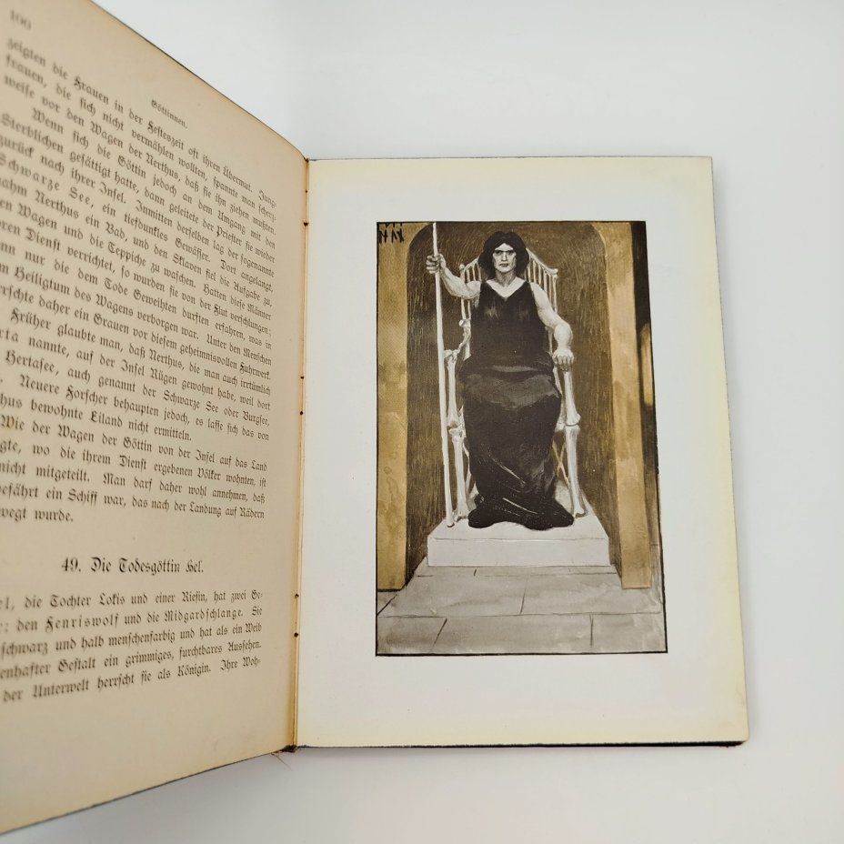 Книга «Germanische Götterkunde in Einzelbildern» (Германская мифология в отдельных картинах), автор Karl A. Krüger (г. Кёнигсберг), иллюстрации Willy Planck, Издательство Loewes Verlag Ferd. Carl, г. Штутгарт