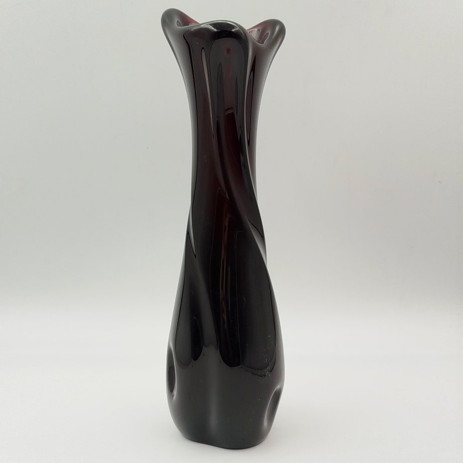Ваза для цветов витой формы, стекло, гутная техника, Чехословакия, 1970-1990 гг.