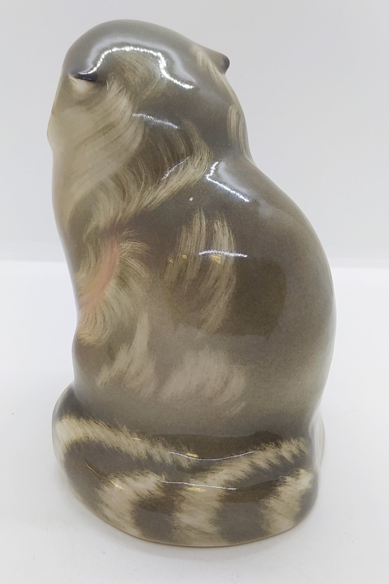 Статуэтка "Дикий камышовый кот" ("Манул"), скульптор Б.Я. Воробьев, Ленинградский фарфоровый завод (ЛФЗ)