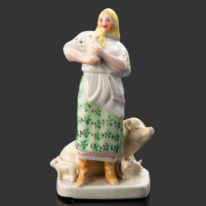 Скульптура "Свинарка", автор О. Ярош, фарфор, роспись, Городницкий фарфоровый завод, СССР, 1939-1944 гг.