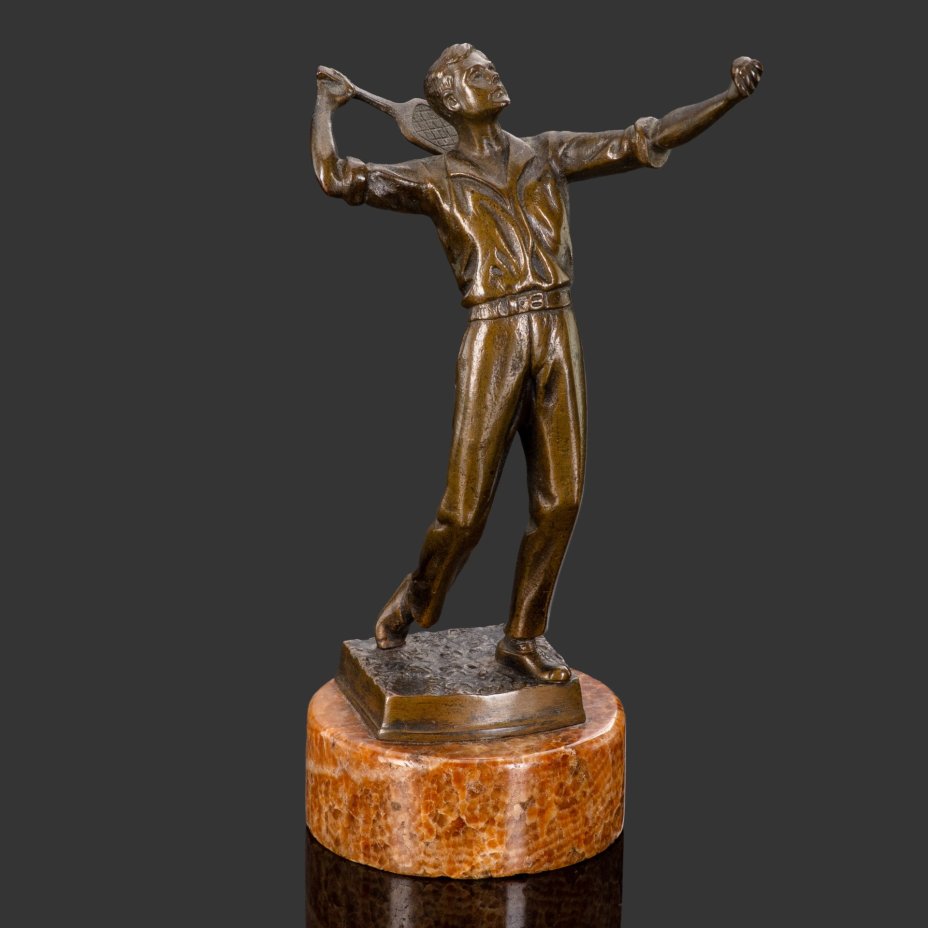 Статуэтка "Теннисист", шпиатр, камень, Западная Европа, 1950-1980 гг.