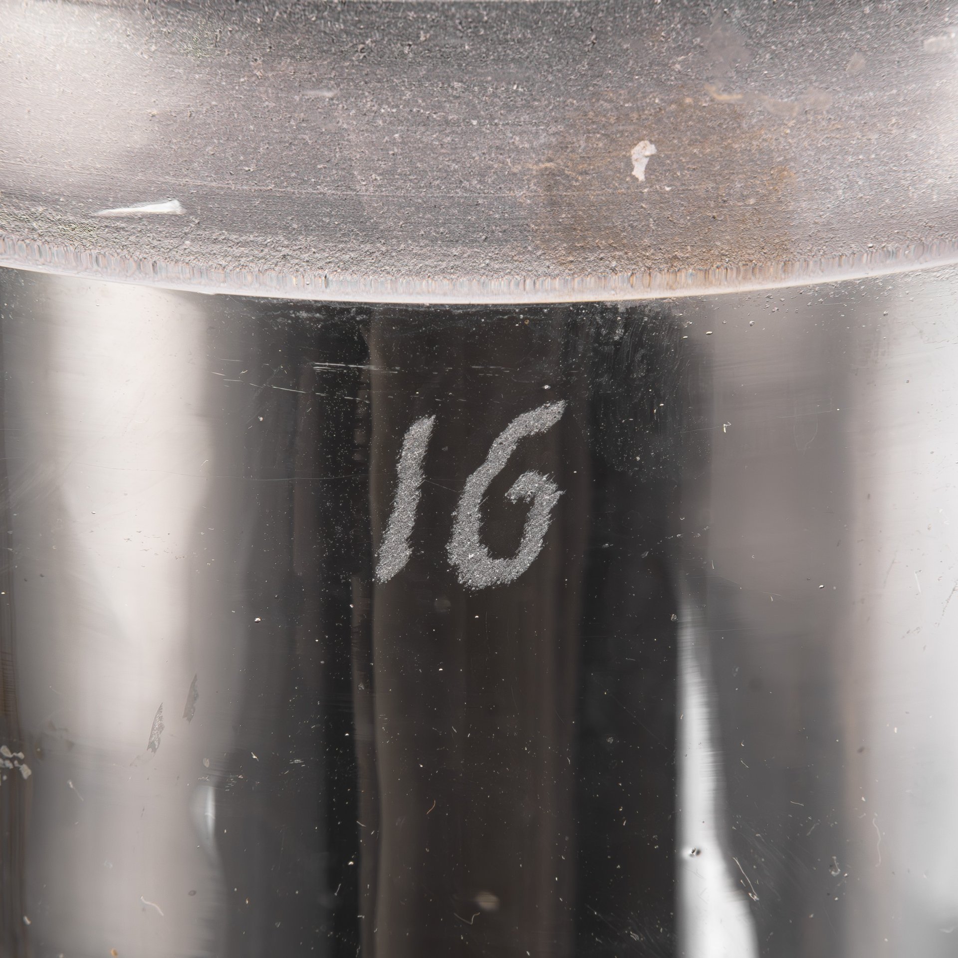 Сосуд лабораторный большого размера, с линзой на дне  цифрой "16" на бортике, стекло, Россия, 1900-1930 гг.