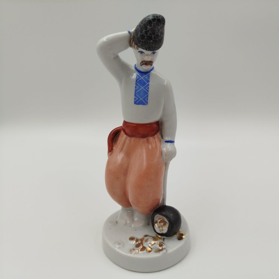 Статуэтка "Заколдованное место" (Горшочек золота), фарфор, роспись, 1959-1976 гг.