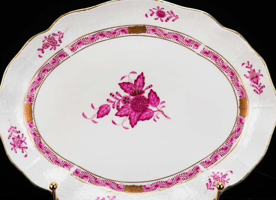 Блюдо сервировочное круглой формы, выполненное в фирменном дизайне "Chinese Bouquet/Apponyi Purpur", Herend (Херенд)