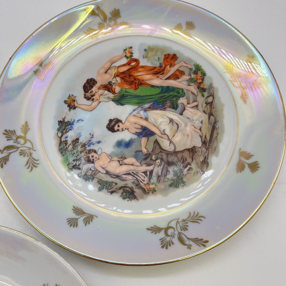 Набор из 3 десертных тарелок из сервиза "Мадонна", фарфор, деколь, люстр, золочение, Kahla, ГДР, 1960-1980 гг.