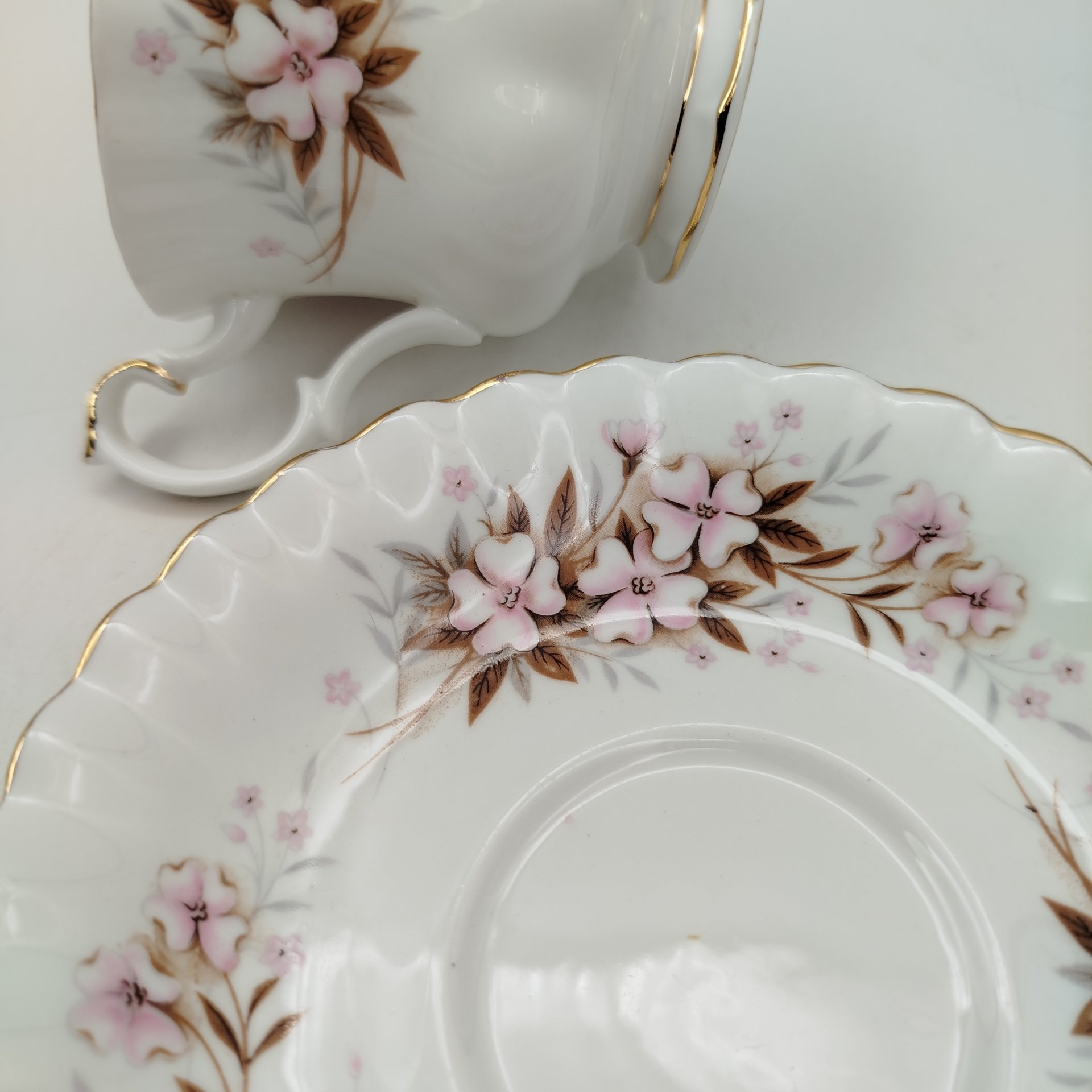 Чайная пара с нежным цветочным декором "Spring Song", Royal Albert