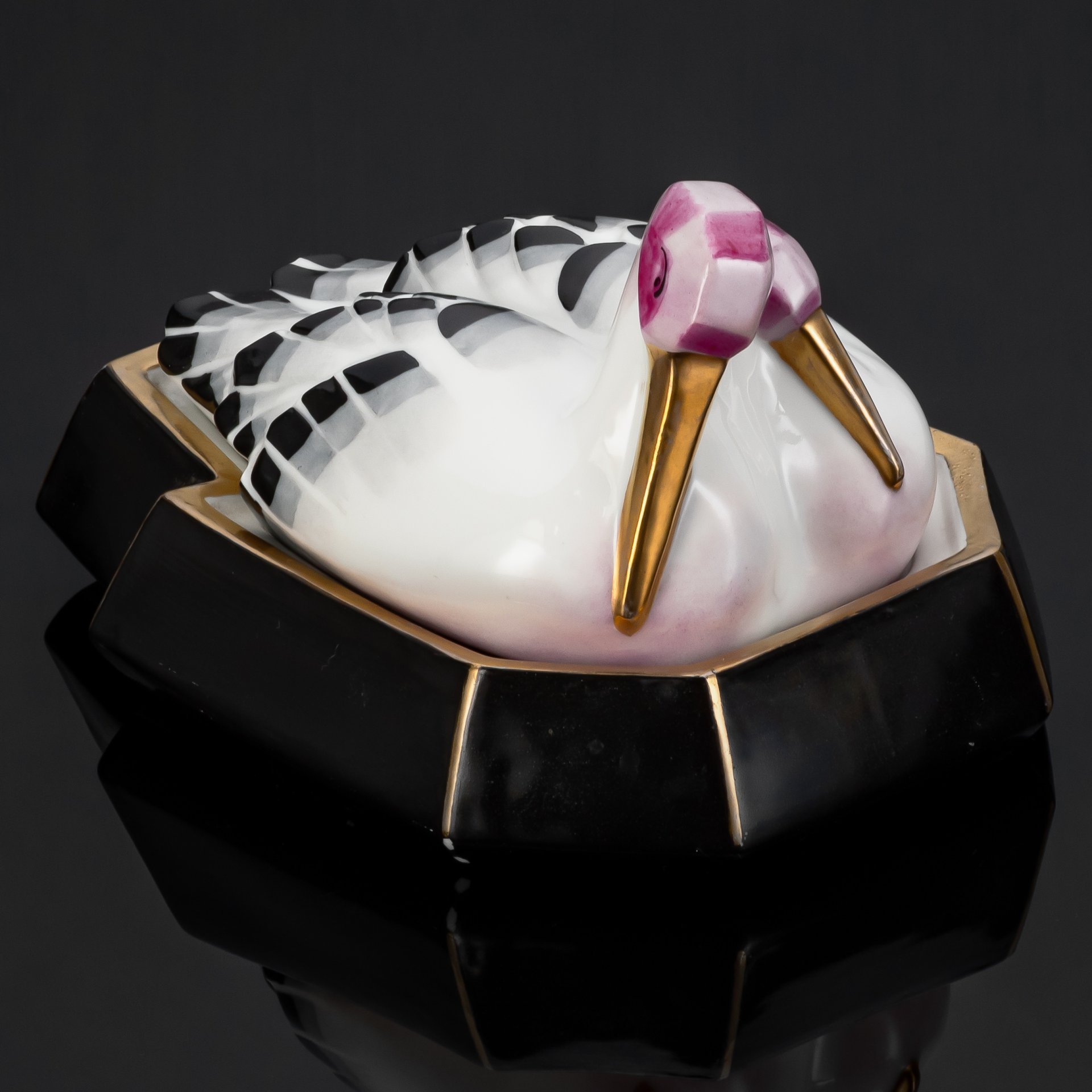 Шкатулка "Птицы в гнезде" ("Пеликаны")