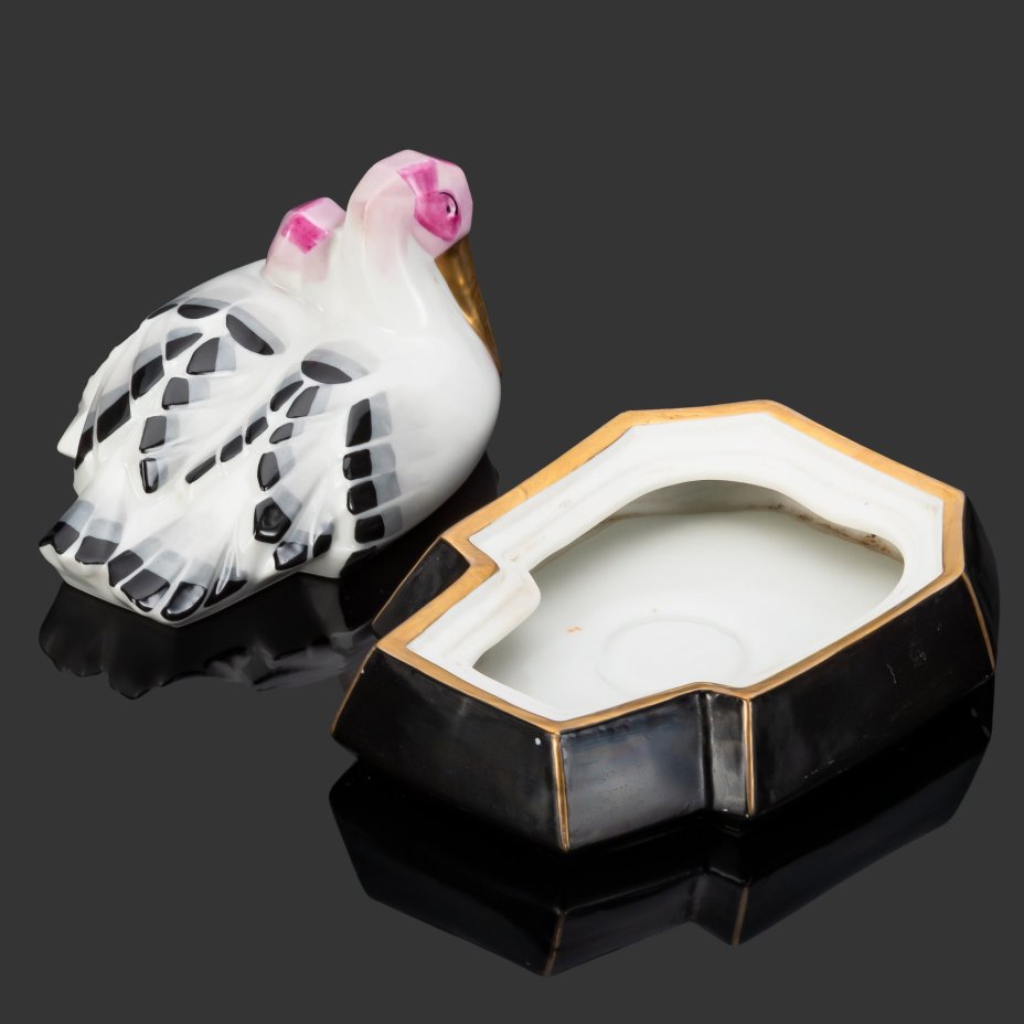 Шкатулка "Птицы в гнезде" ("Пеликаны")