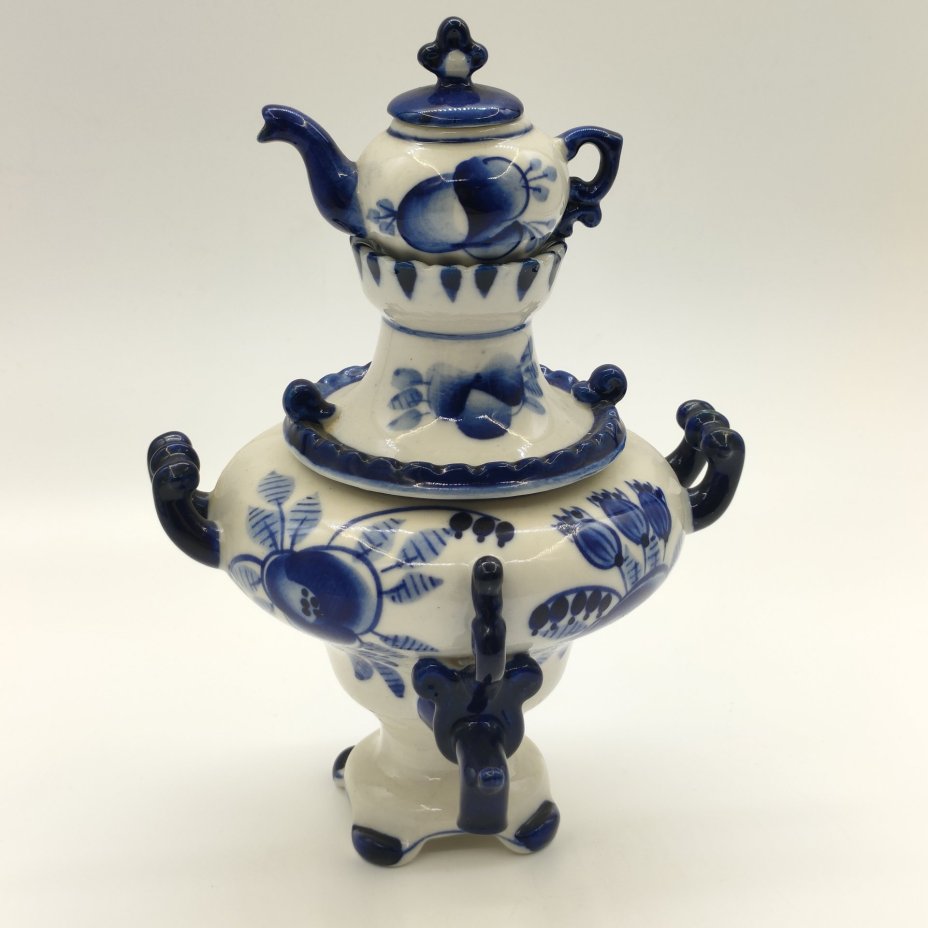 Самовар декоративный с миниатюрным чайником, фарфор, роспись, Объединение «Гжель», СССР, 1972-1985 гг.
