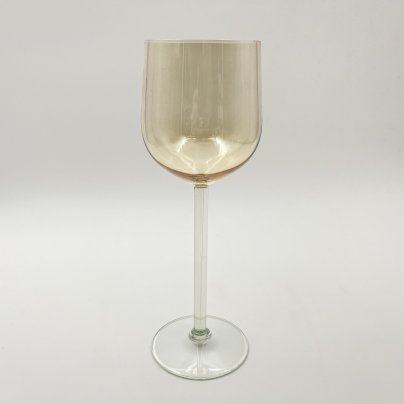 Бокал винный золотистого оттенка, цветное стекло, люстр, Калининский стекольный завод «Тверис», СССР, 1970-1990 гг.