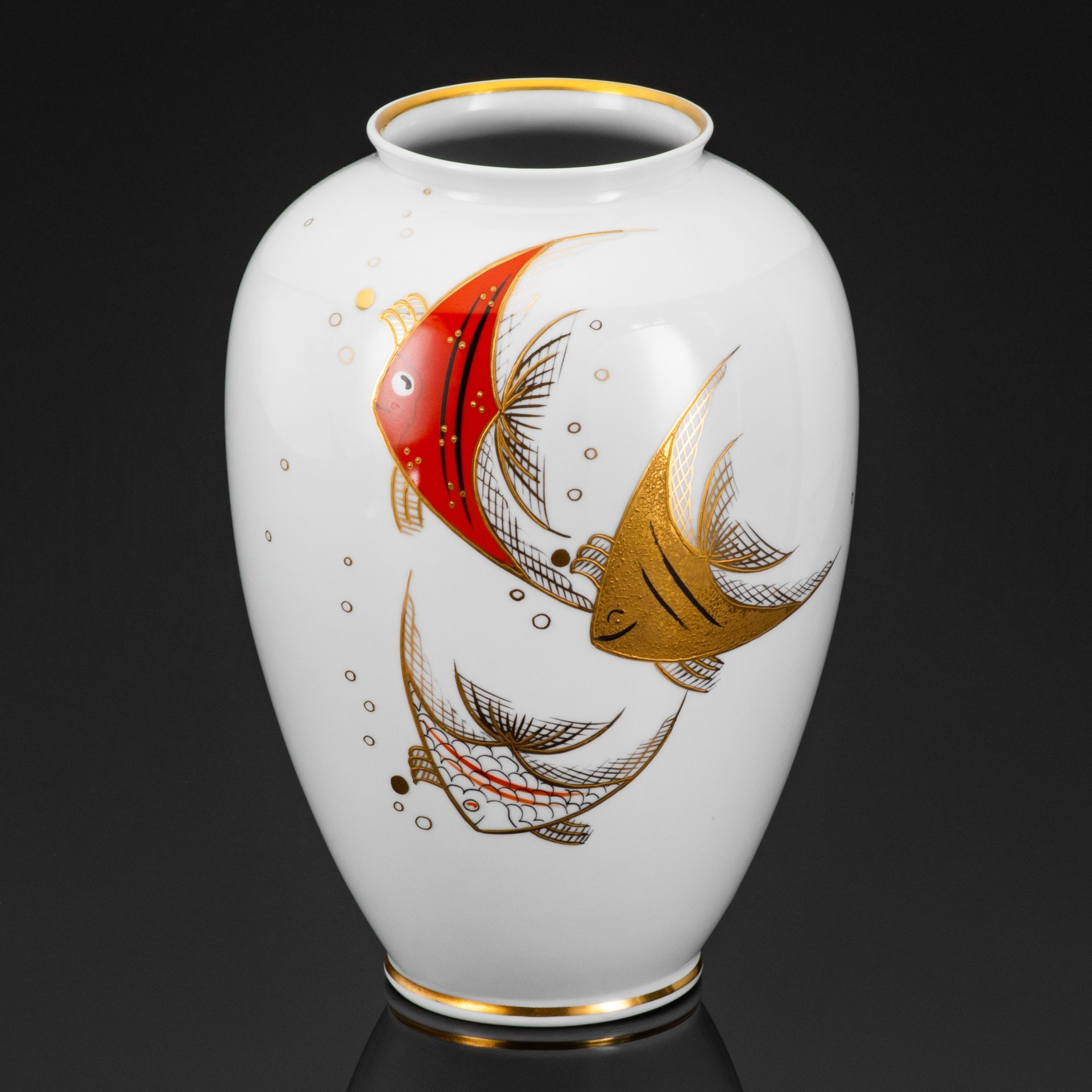 Ваза с изображением рыб, фарфор, крытье, роспись, золочение, Schaubach-Kunst, Wallendorf, Германия, 1953-1962 гг.
