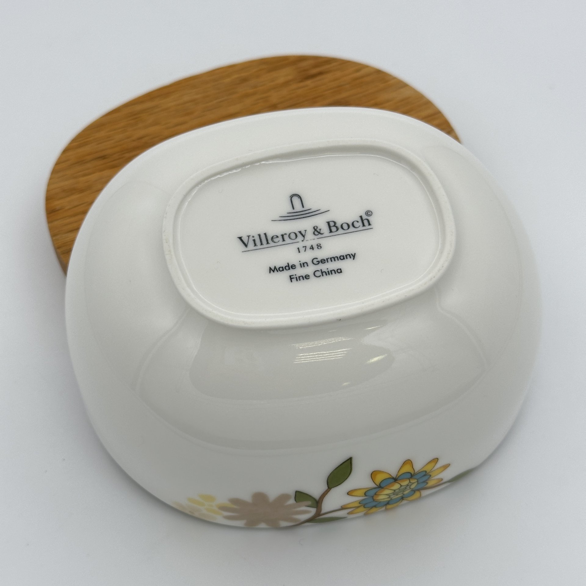Сахарница с деревянной крышкой и цветочным декором, серия Helianthos, Villeroy & Boch