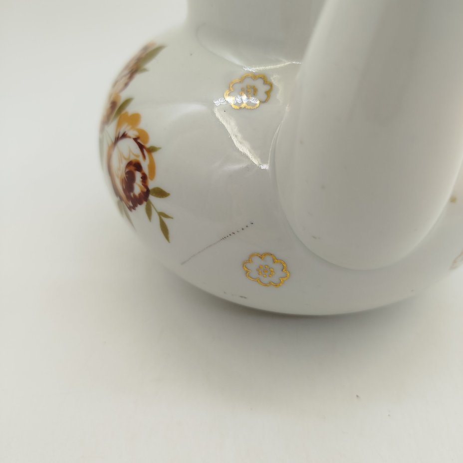 Чайник с растительным декором, фарфор, деколь, золочение, Дмитровский фарфоровый завод (ДФЗ Вербилки), СССР, 1965-1991 гг.