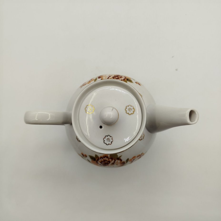Чайник с растительным декором, фарфор, деколь, золочение, Дмитровский фарфоровый завод (ДФЗ Вербилки), СССР, 1965-1991 гг.