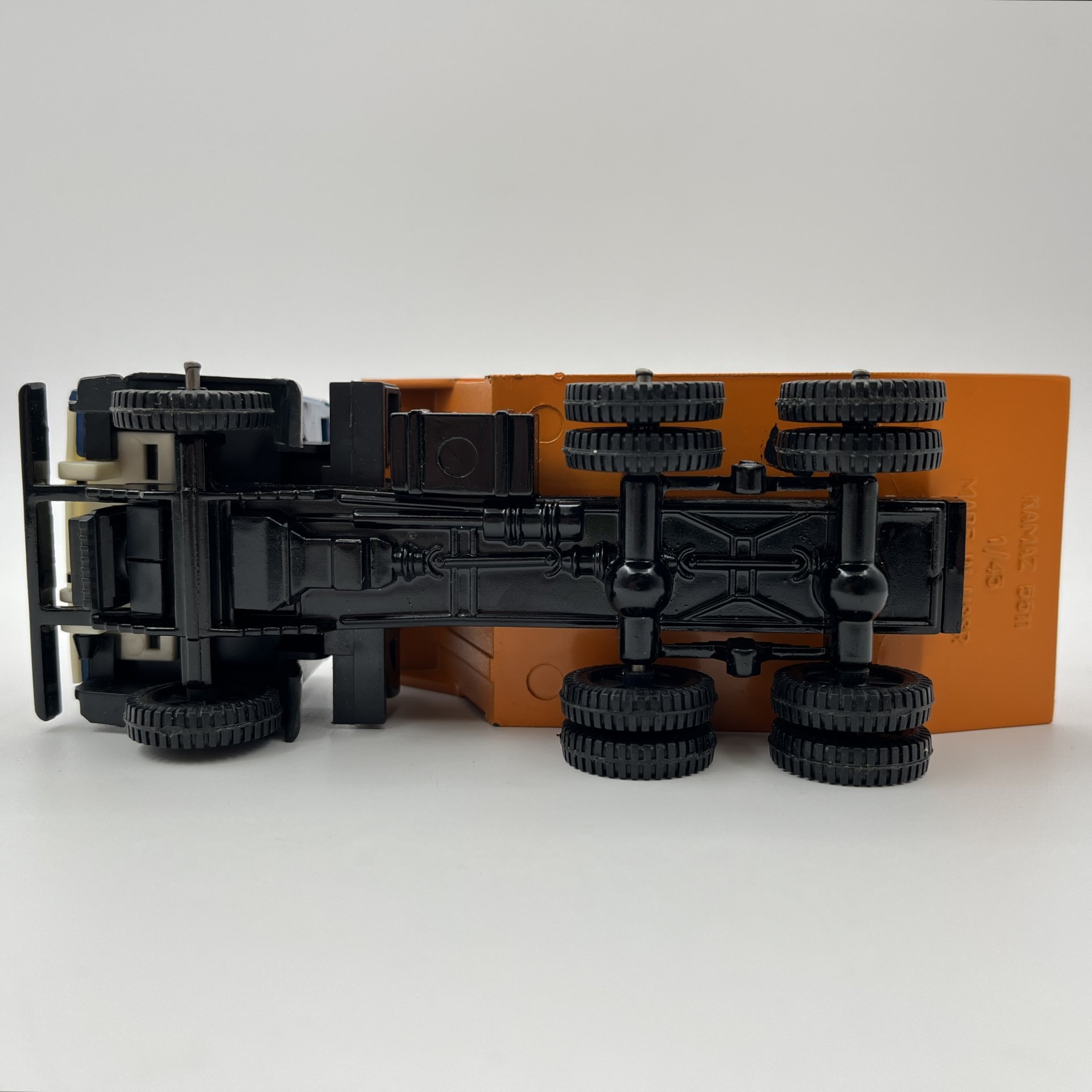 Модель автомобиля в масштабе 1:43 "КАМАЗ - 5511", металл, пластик, СССР, 1980-1991 гг.