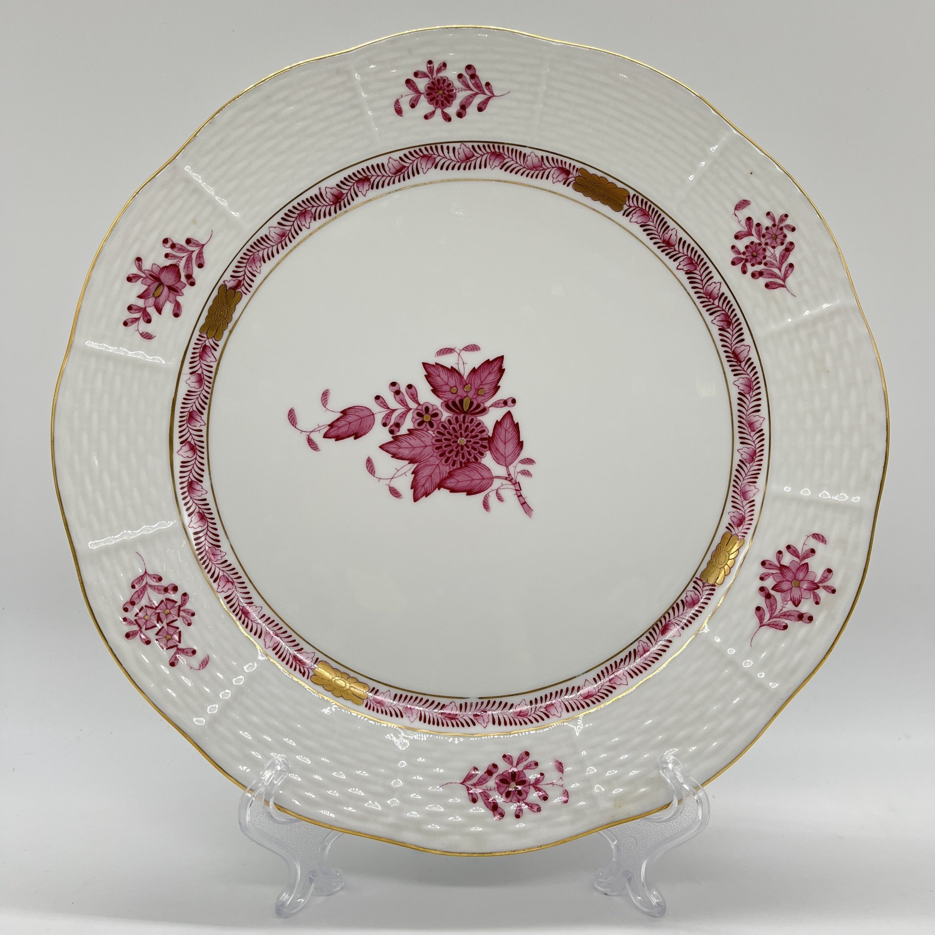 Тарелка плоская, выполненная в фирменном дизайне "Chinese Bouquet/Apponyi Purpur", Herend (Херенд)